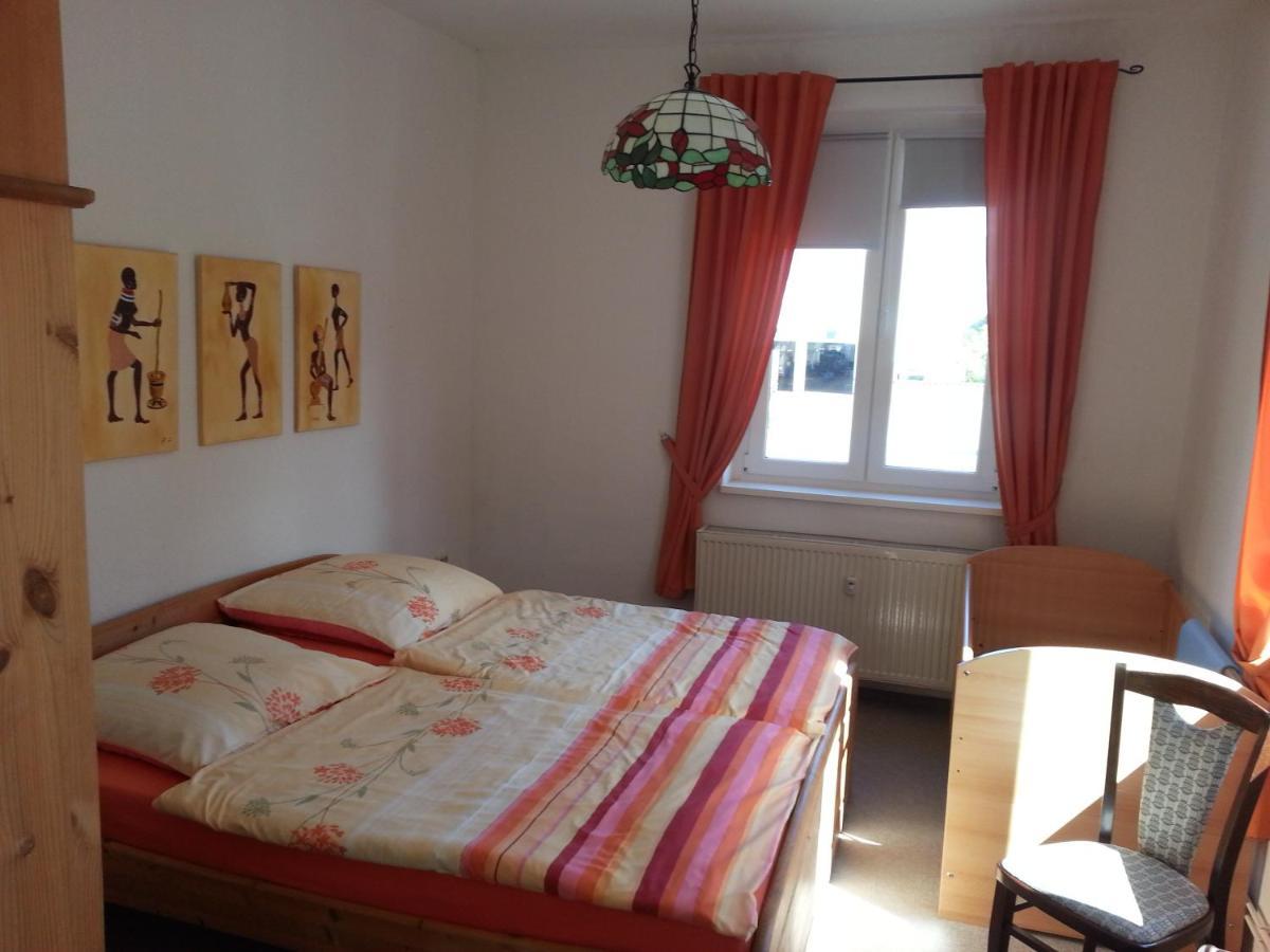 Grosse Wohnung Nossentiner Huette Eksteriør bilde